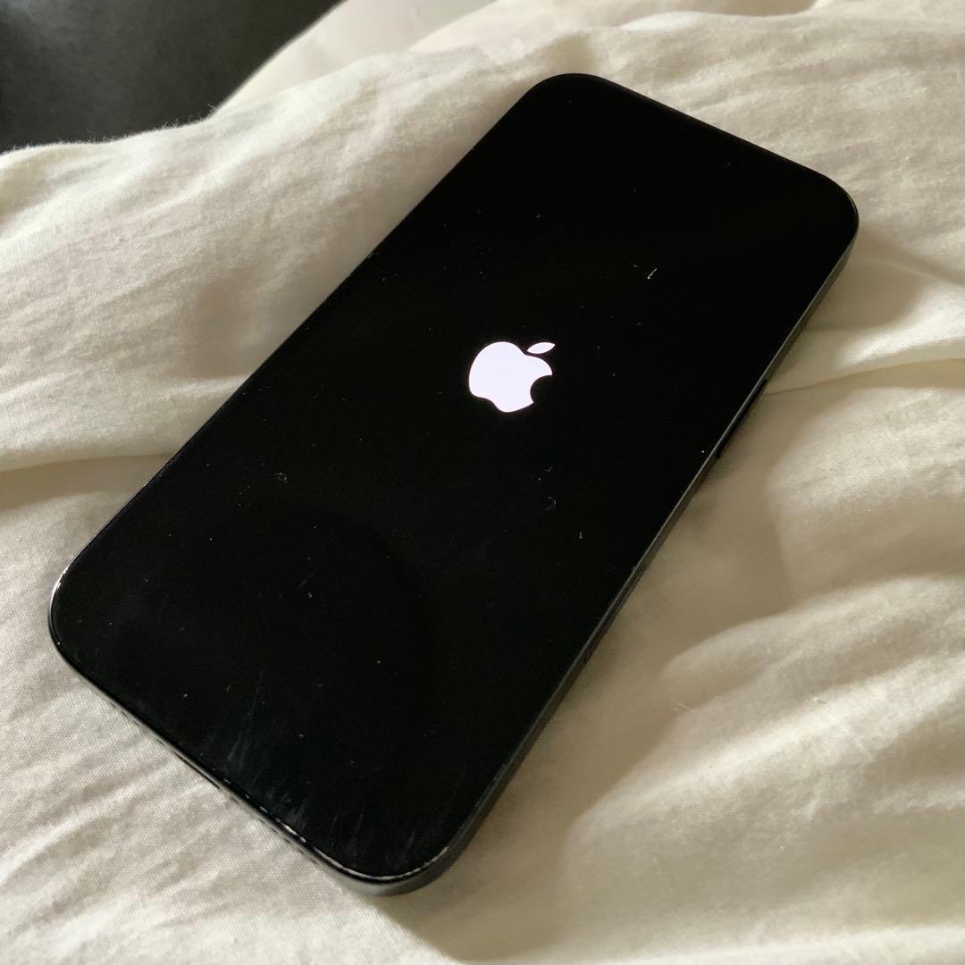 iPhone16本体 MYDQ3J/A ブラック SIMフリー 保証有 画面傷有