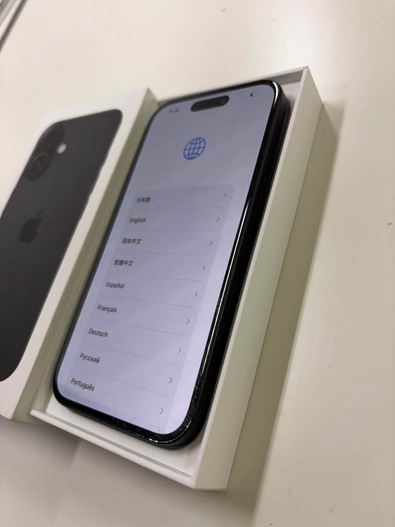 iPhone16本体 MYDQ3J/A ブラック SIMフリー 保証有 画面傷有