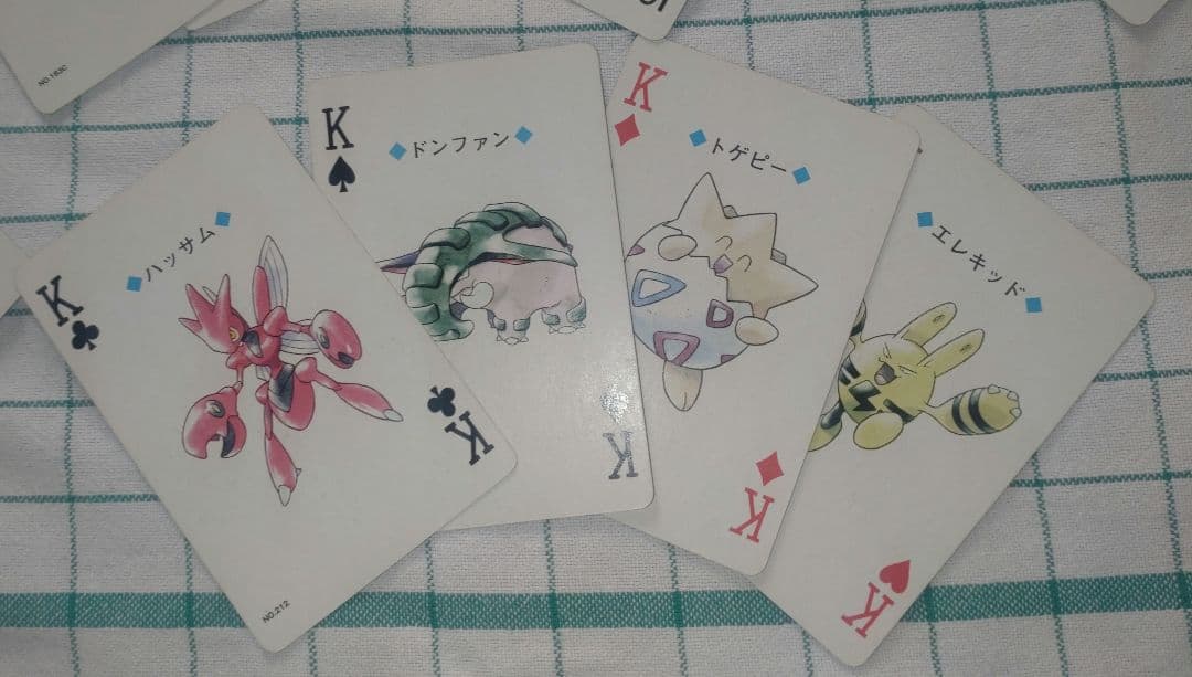 G*i様 ポケモントランプ　金