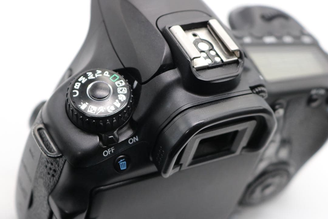 少し訳あり 【Canon EOS 60D ダブルレンズセット】　安心保証あり