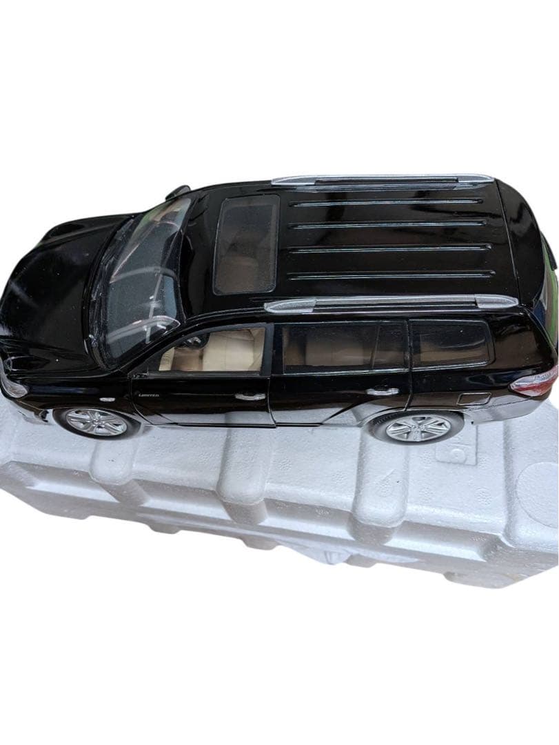 広汽トヨタ トヨタ ハイランダー（漢蘭達） 1/18 ミニカー