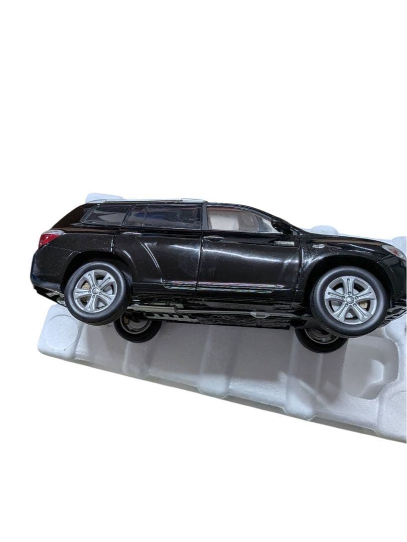 広汽トヨタ トヨタ ハイランダー（漢蘭達） 1/18 ミニカー
