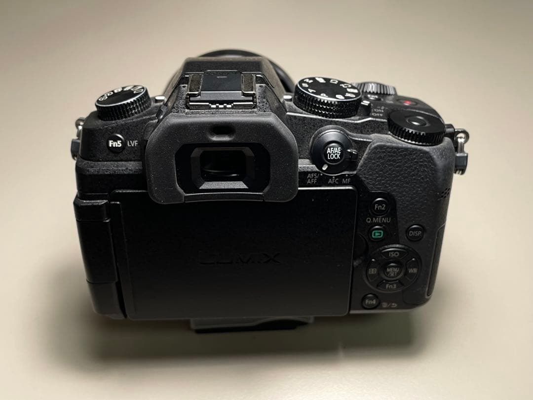Panasonic ミラーレス一眼 LUMIX G8 レンズキット