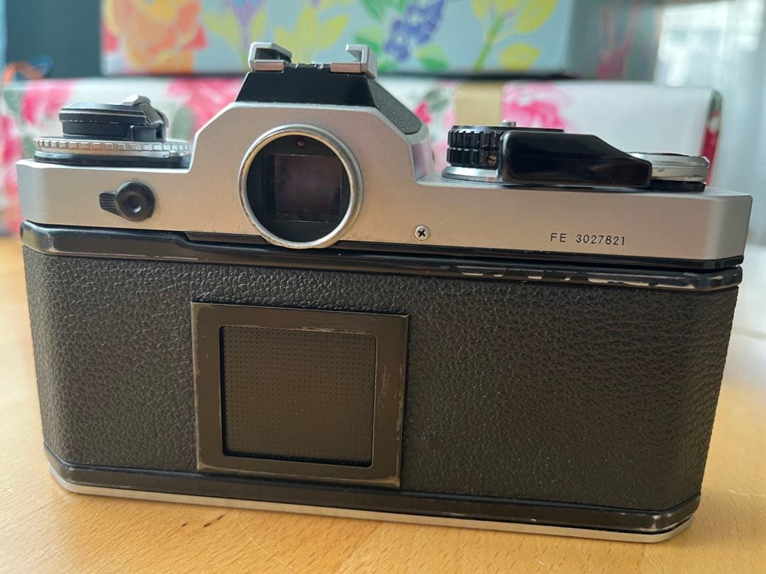 Nikon FE 一眼レフカメラ Nikkor 50mm f/1.8