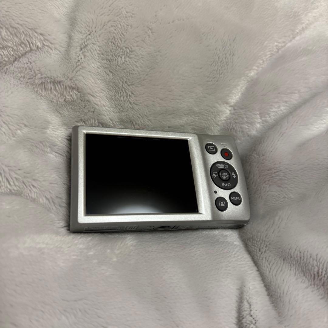 【極美品】Canon IXY 200 シルバー デジタルカメラ