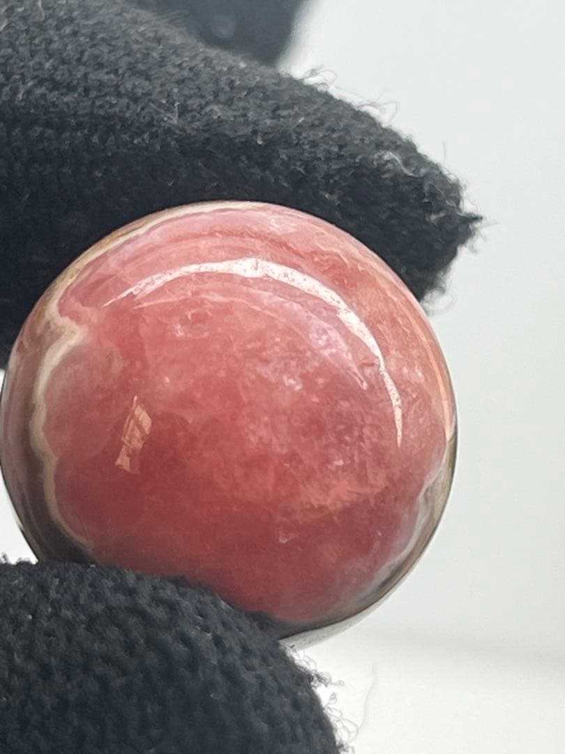天然石　インカローズ　ミニスフィア　約1.8センチ台座付き⭐️1411