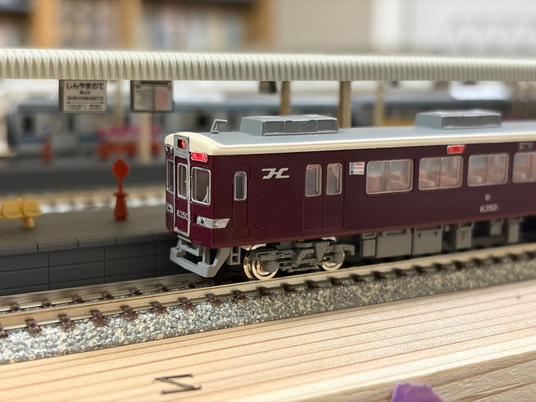 KATO 阪急 6300系 小窓なし 車内灯つき