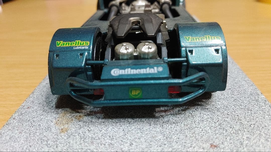 Mercedes-Benz トラック　スロットカー