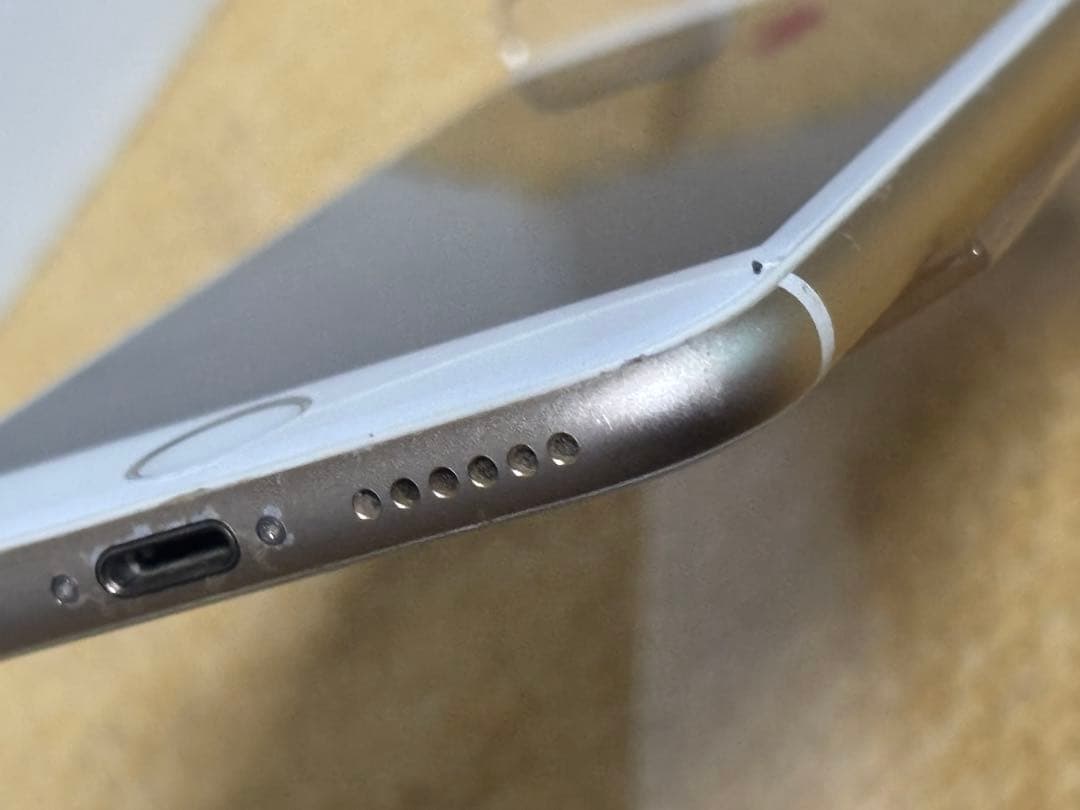 Apple iPhone6s 64GB SIMフリー バッテリー新品交換