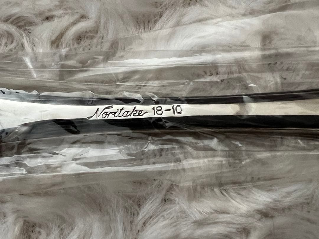 ノリタケ　カトラリーセット　エモーション　ディナーセット〈18本セット〉※ケース