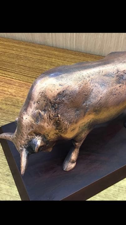 【金属美術工芸品】工藤健 作 丑置物「曜」ブロンズ 像 牛 干支 骨董 銅