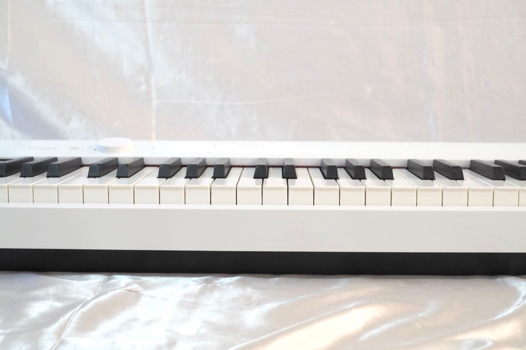 CASIO Privia PX-S1100WE ホワイト 88鍵 電子ピアノ