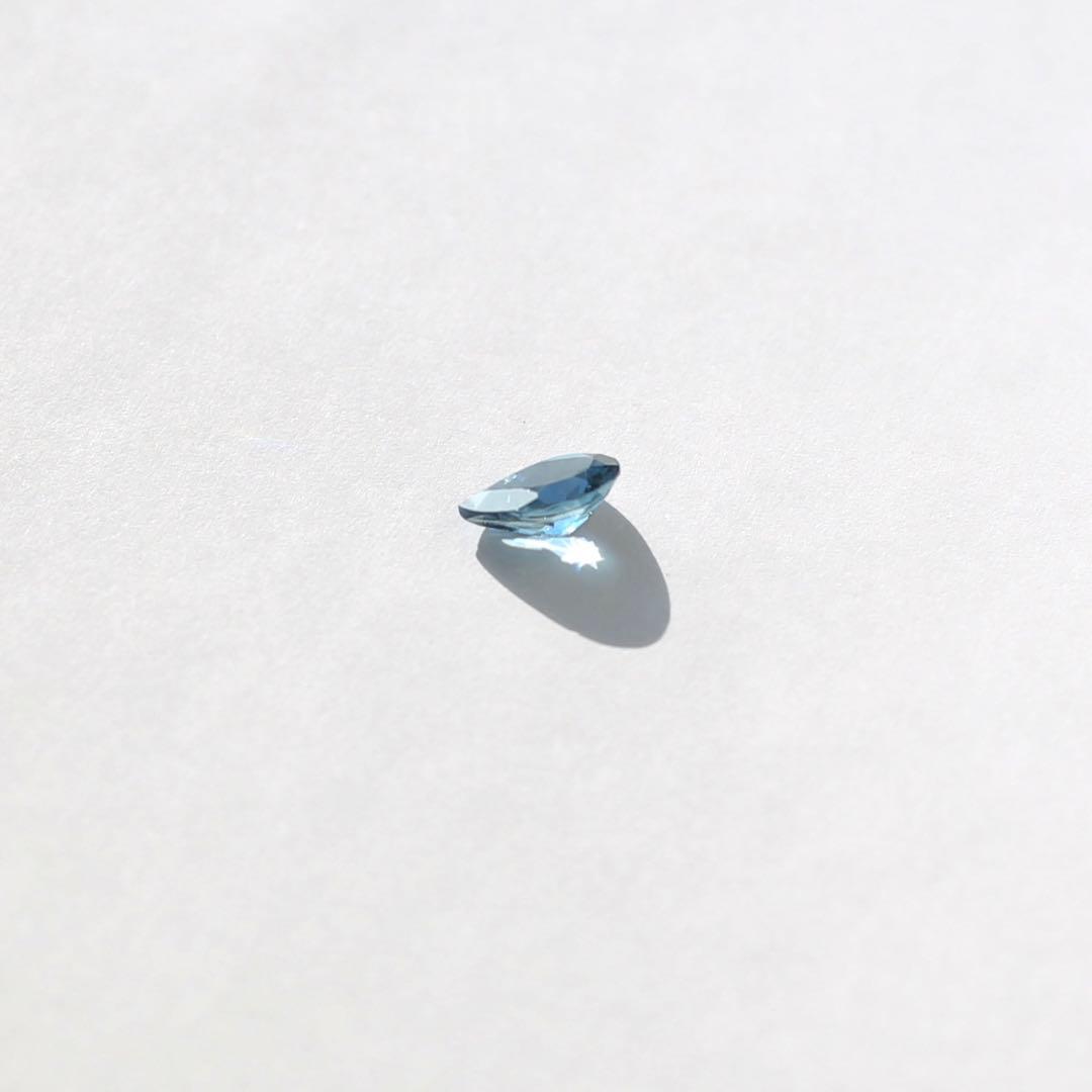 ロンドンブルートパーズ 1.02ct ルース オリジナル 宝石 天然石