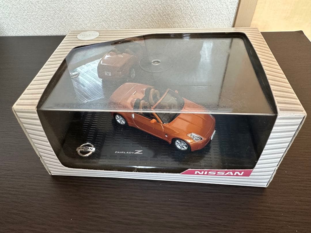 フェアレディZ モデルカー 非売品 Z33 ロードスター 1/43