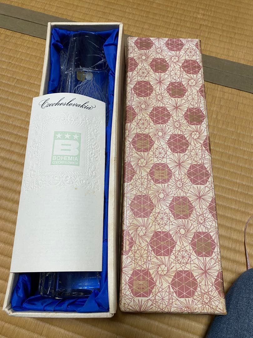チェコスロバキア製クリスタル花瓶　年代物