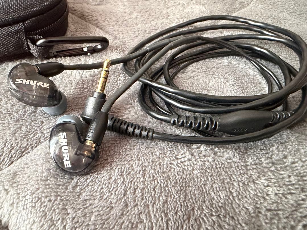SHURE SE215 有線イヤホン ブラック ゲーミングヘッドホン　ケース付