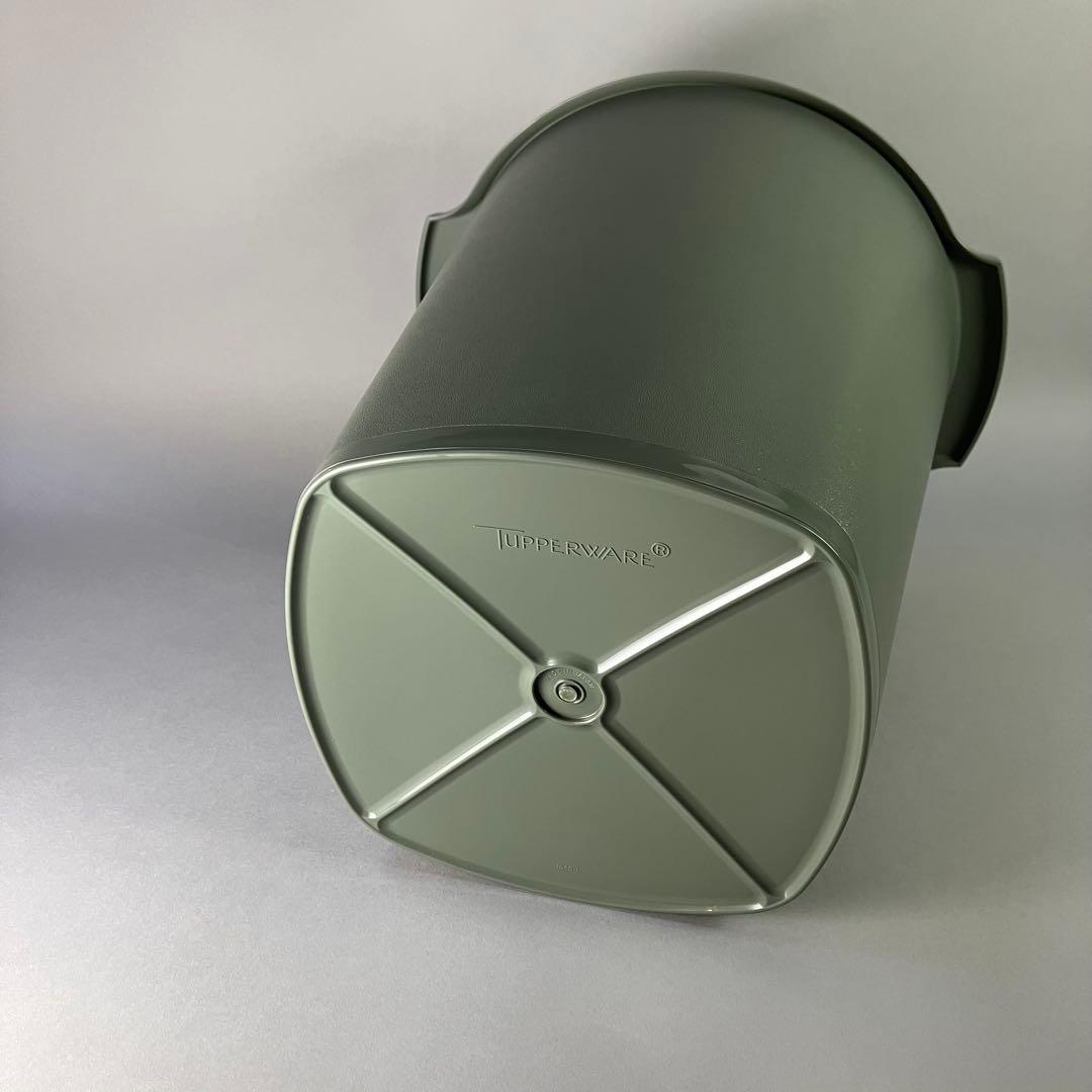 タッパーウェア マキシクイーンデコレーター(11000ml) 本体のみ２点セット