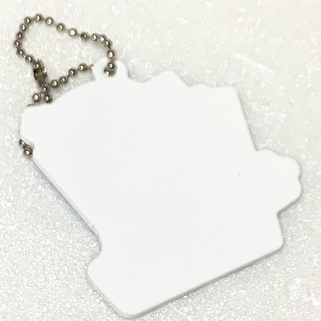 進撃の巨人　中学校　ミカサ　アクリルキーホルダー