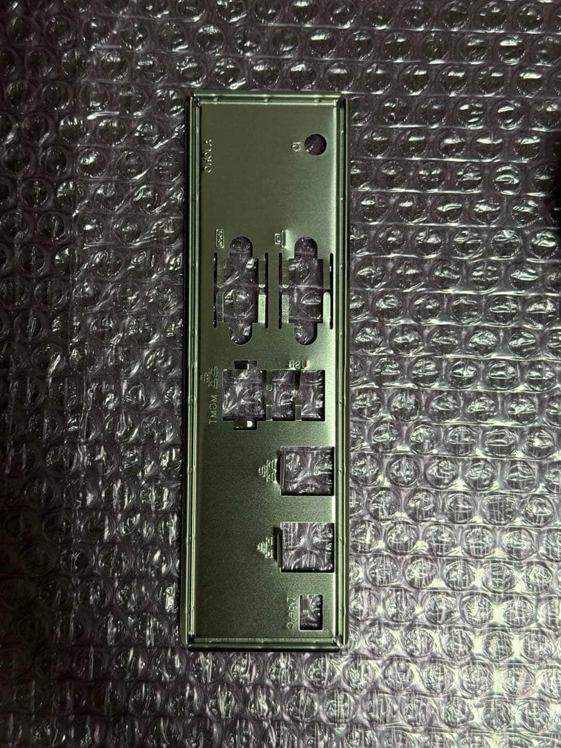 CPU AMD EPYC 7713P マザーボード ROMED8-2T