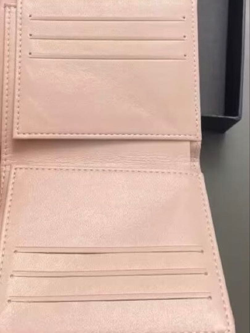CHANEL ピンク キルティング 三つ折り財布