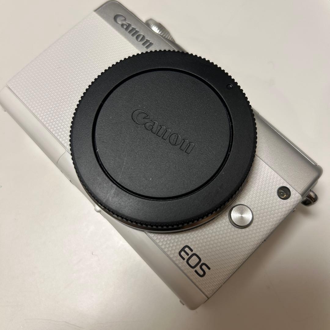 Canon EOS m100 SDカード付き