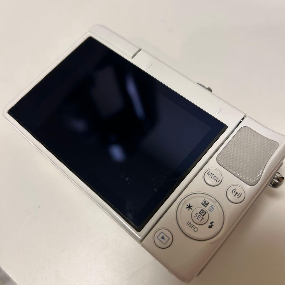 Canon EOS m100 SDカード付き