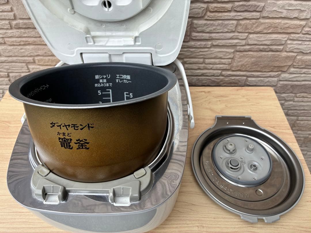 ✳️【美品中古】Panasonic ダイヤモンド竈釜5.5合 IH炊飯ジャー