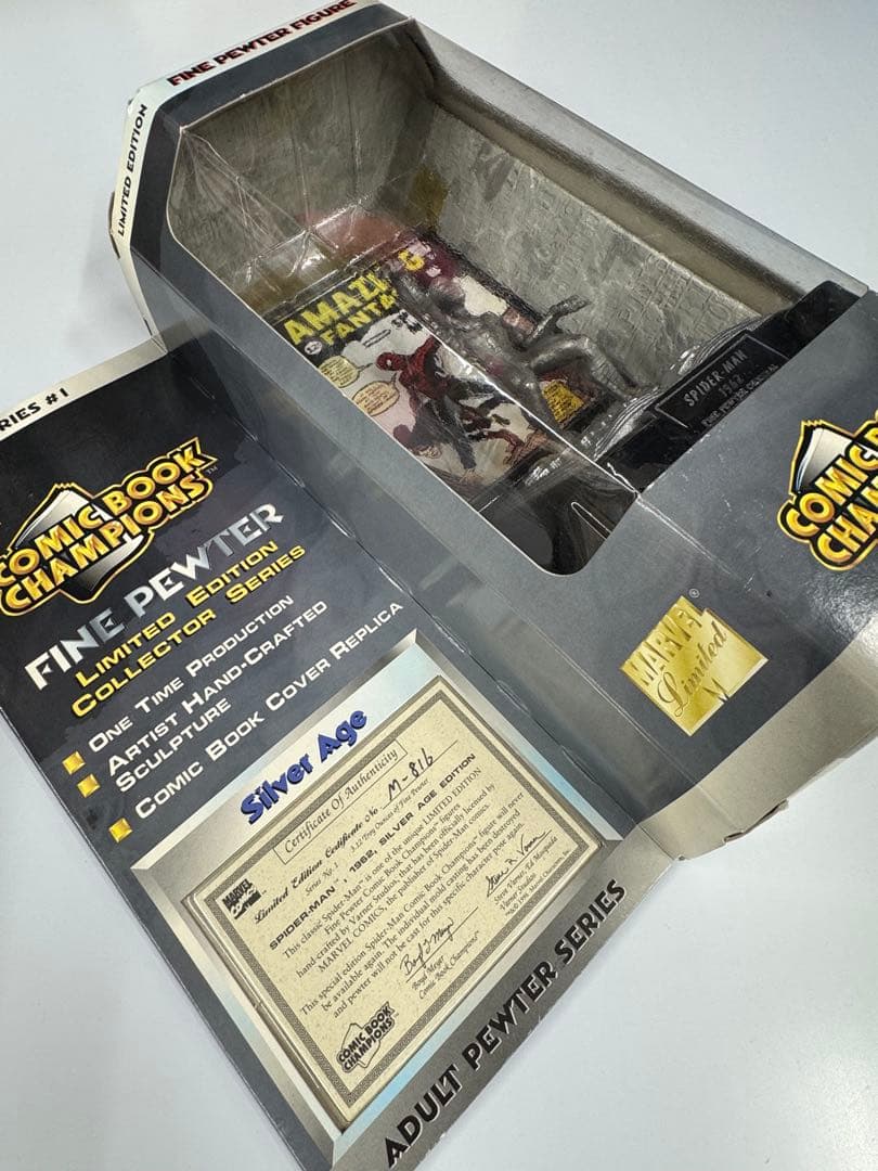 限定版スパイダーマン・ピューター・コミック・チャンピオンズ・フィギュア