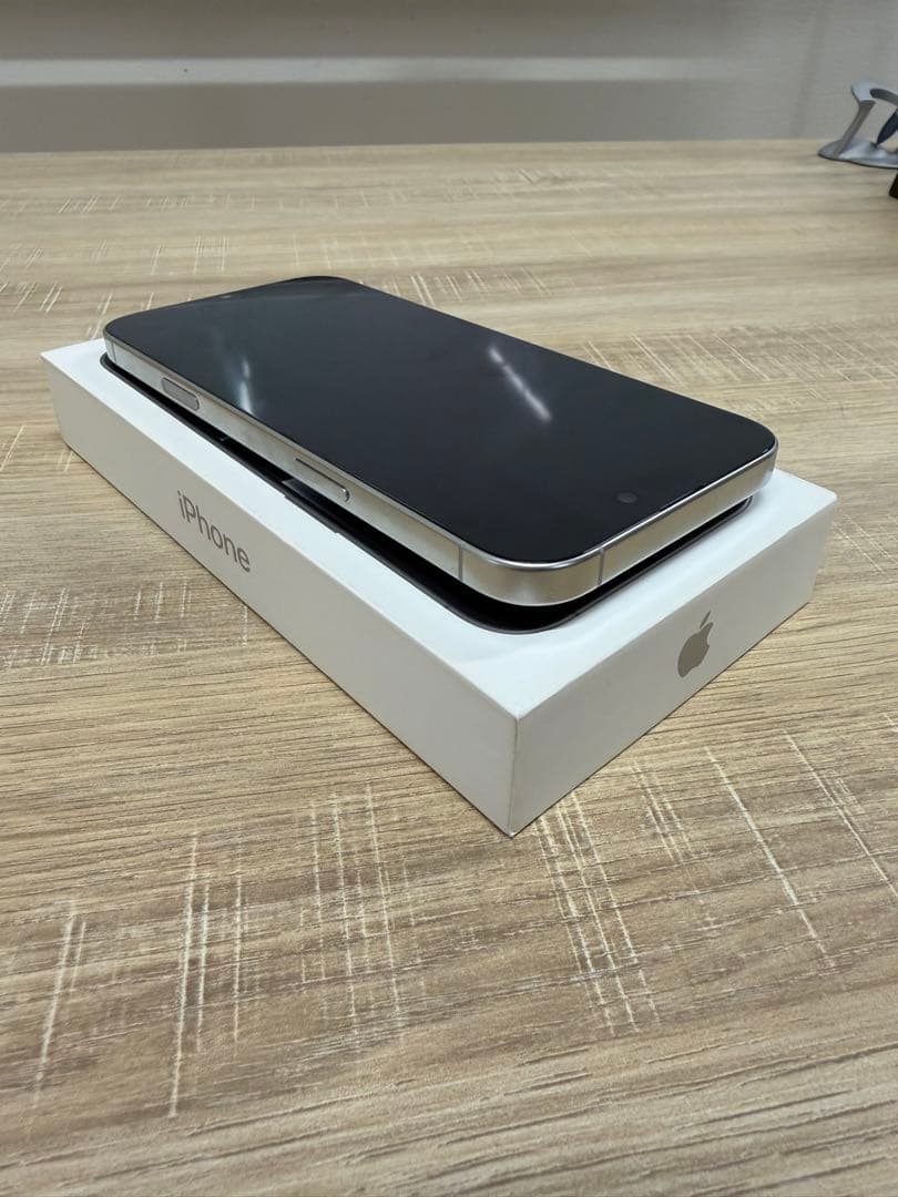 【超美品】iPhone16 Pro Max 512GB バッテリー99%