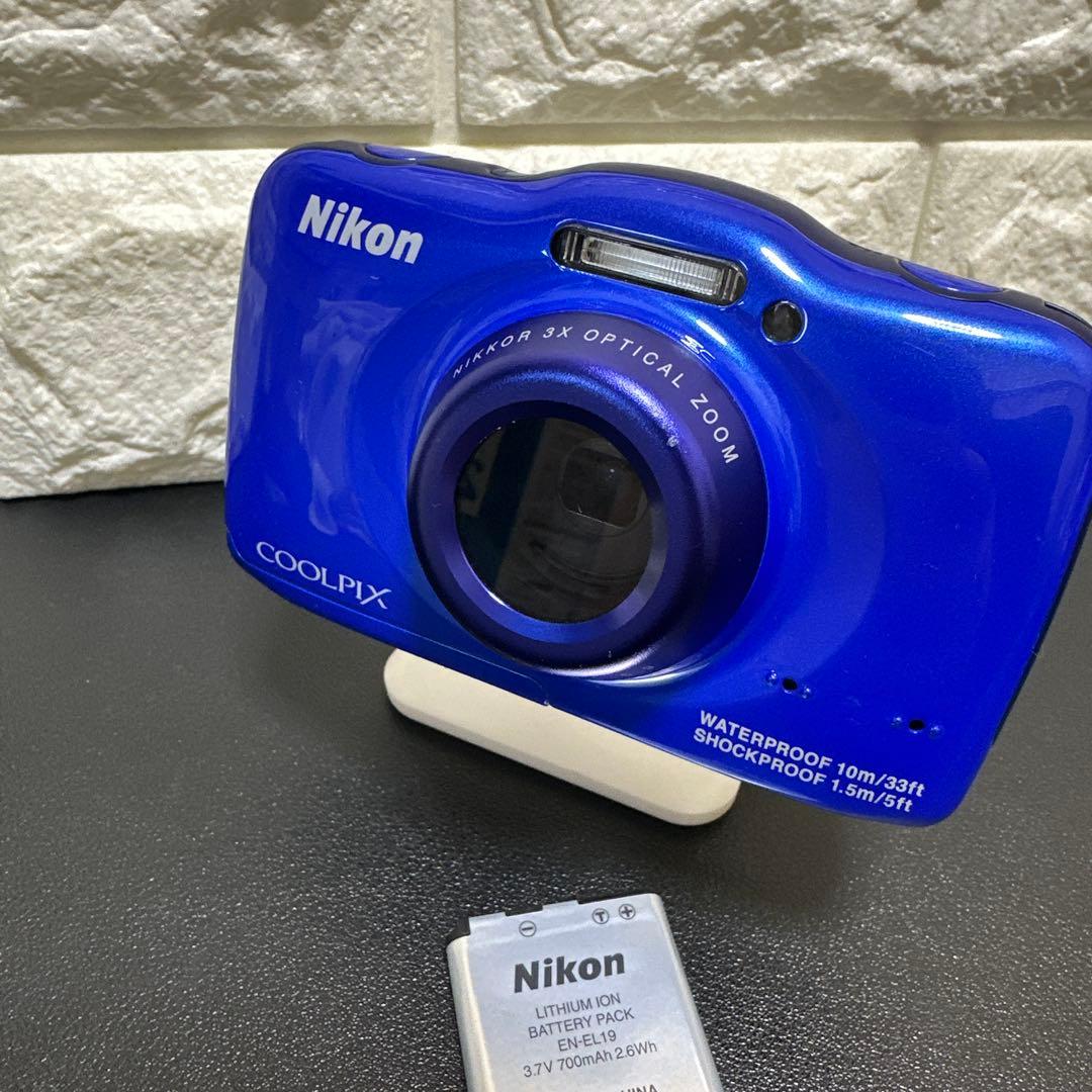 Nikon ニコン COOLPIX S32 ブルー　動作確認済　中古良品