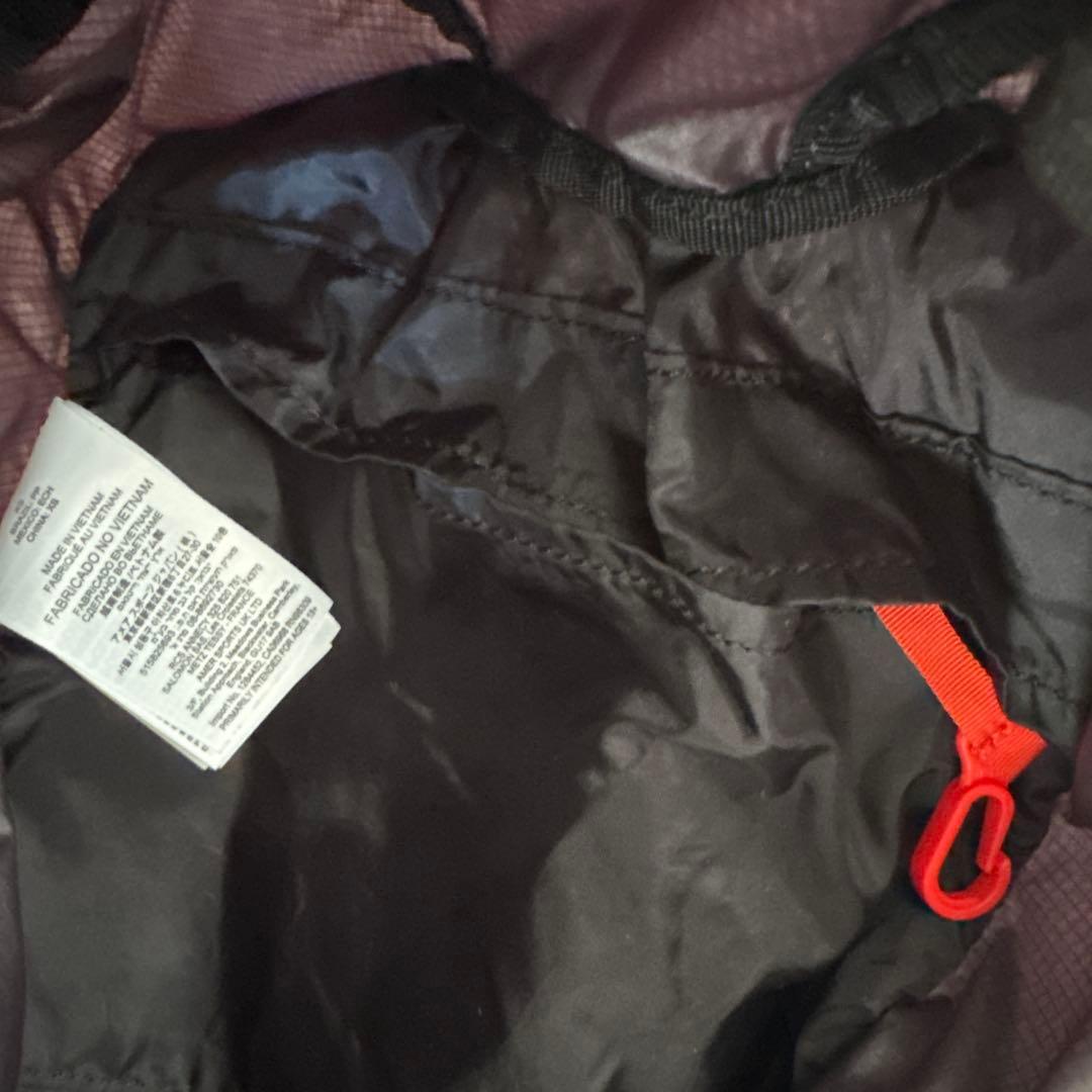 SALOMON ACTIVE SKIN 12 ブラック バックパック　XS