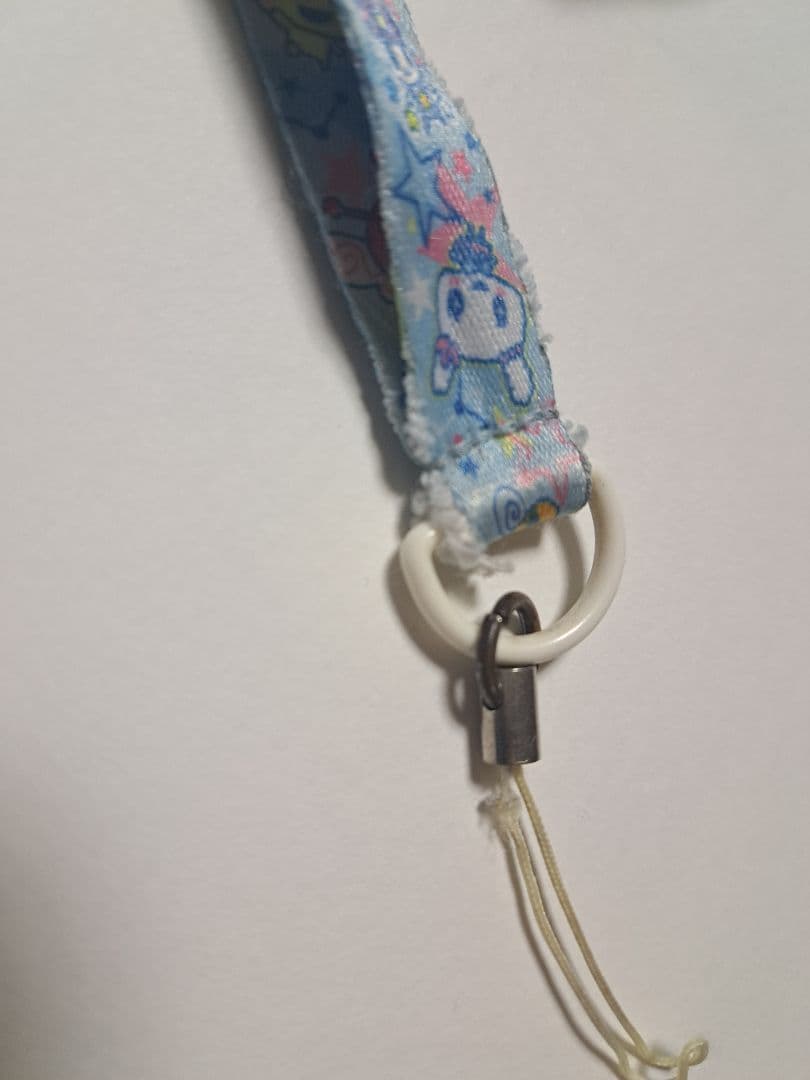 バンダイ たまごっちみーつ マジカルみーつver. パープル　ストラップ付き