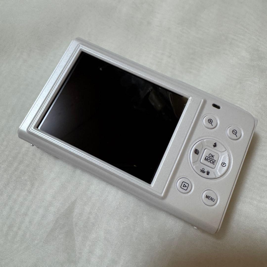 デジカメ 5K 8000万画素 18倍ズーム WIFI対応 オートフォーカス