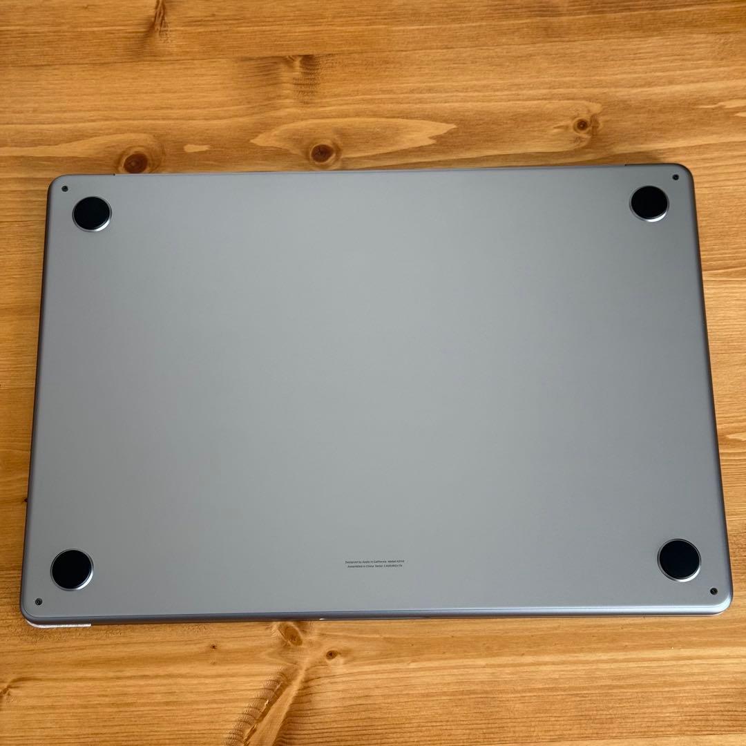 MacBook Air M3 15インチ 16GB 512GB スペースグレー