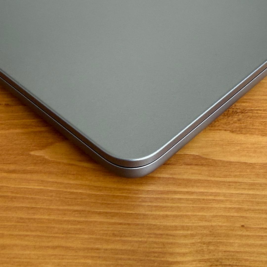 MacBook Air M3 15インチ 16GB 512GB スペースグレー