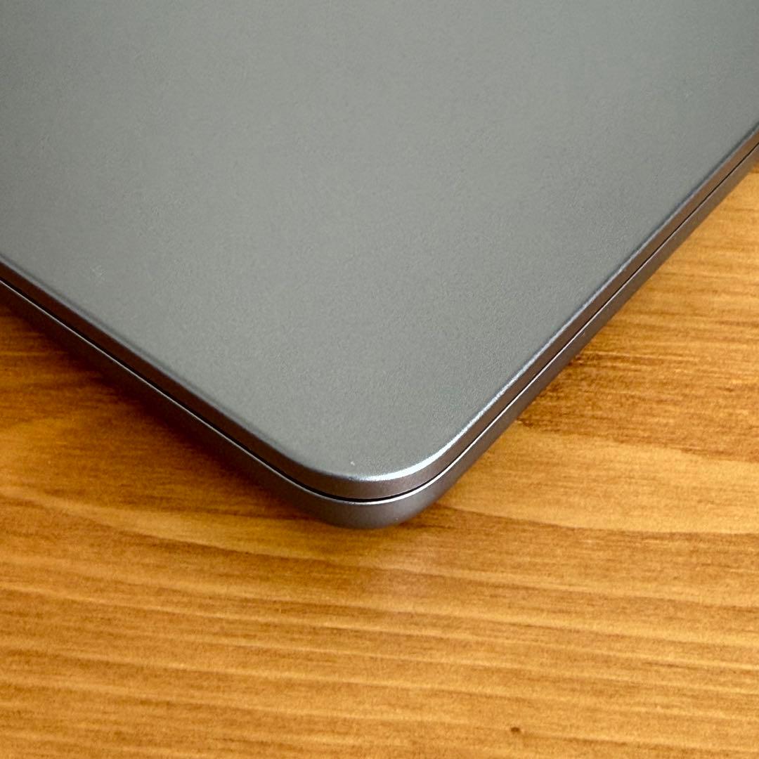 MacBook Air M3 15インチ 16GB 512GB スペースグレー