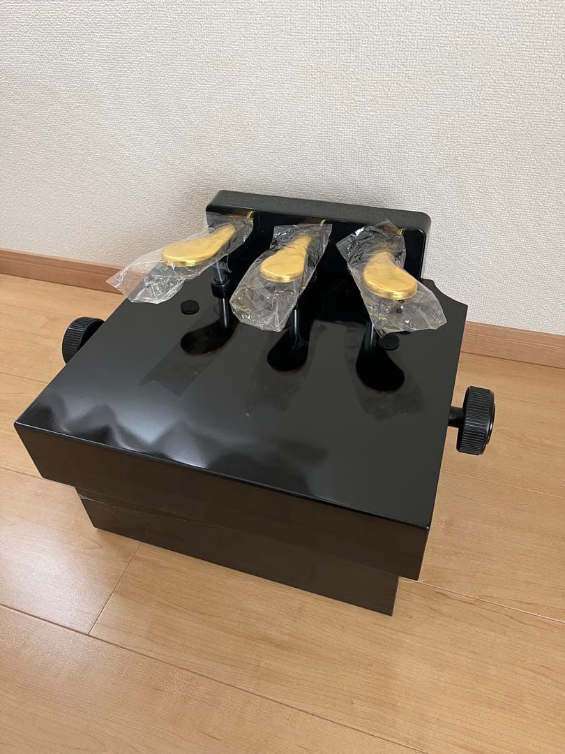 ★ほぼ新品★ピアノ　足台　補助ペダル　子供用　無段階調整