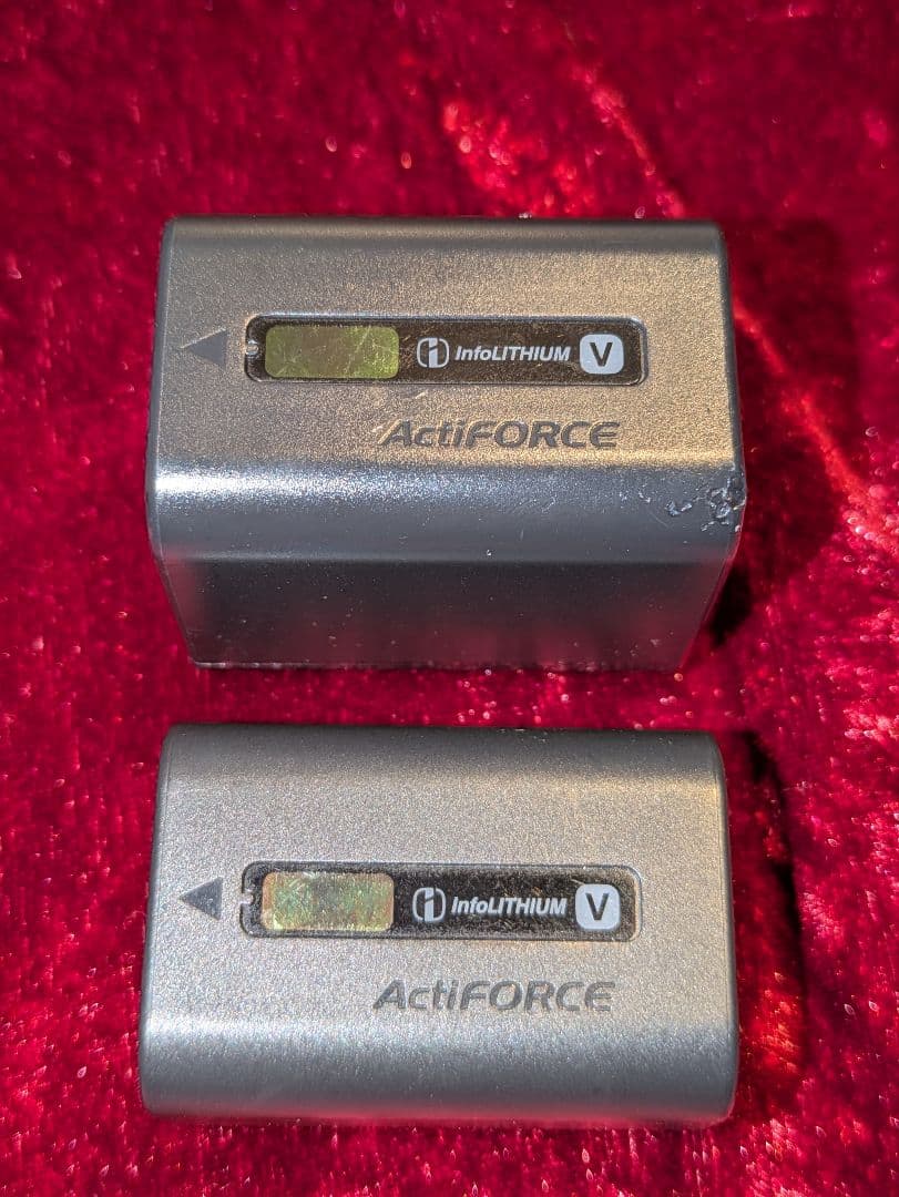 ソニー デジタルHDビデオカメラ HDR-CX675 （ホワイトカラー）