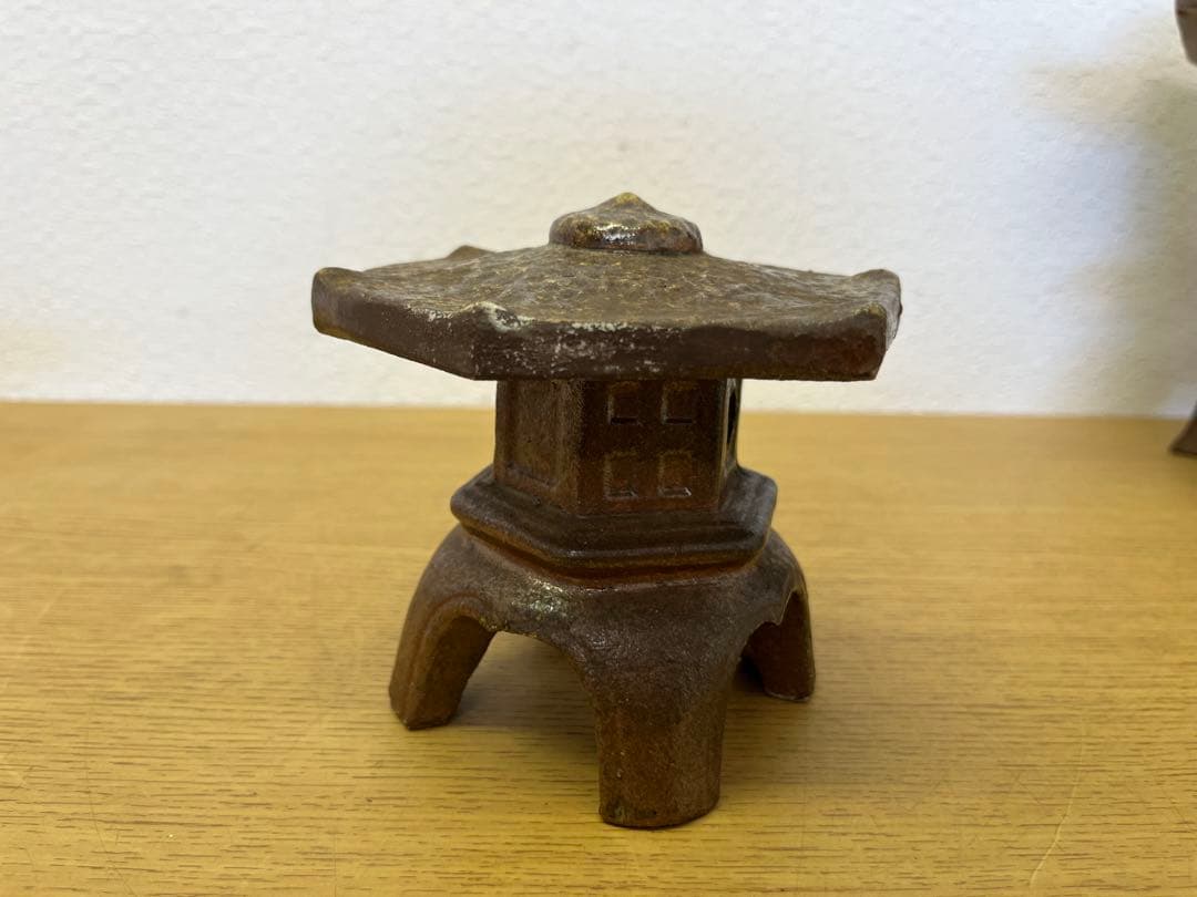 石灯籠　庭石　茶庭燈籠　置物　オブジェ　和モダン