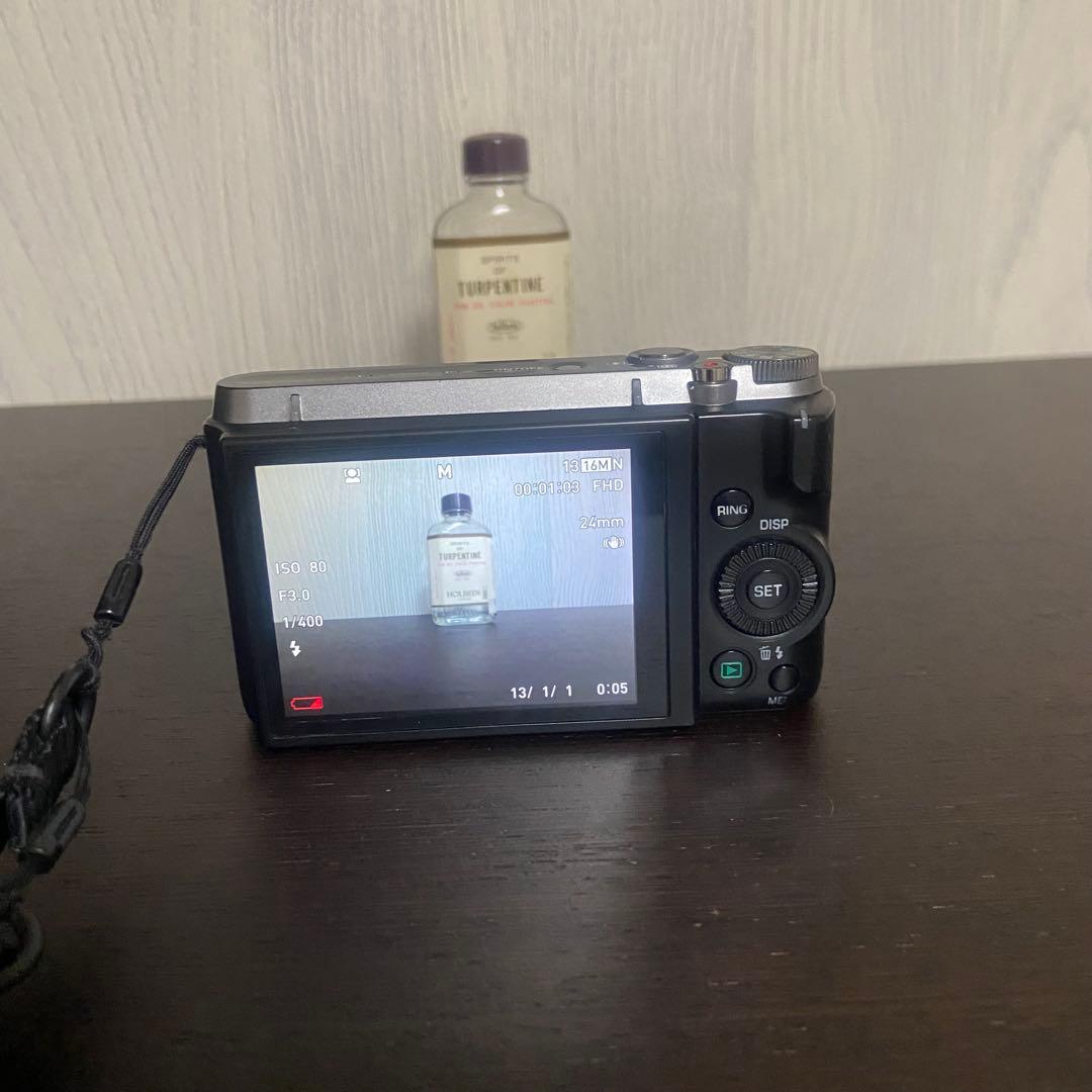 CASIO EXILIM EX-ZR1100 新品バッテリー＋新品充電器付き