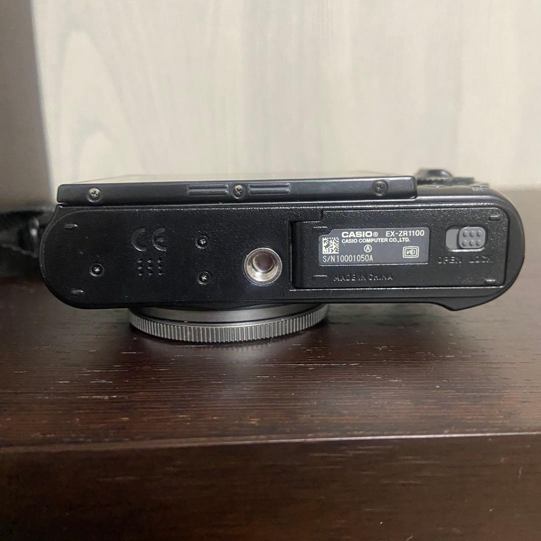 CASIO EXILIM EX-ZR1100 新品バッテリー＋新品充電器付き