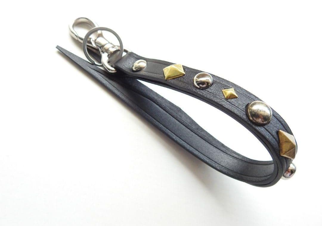 レザーオーダメイドスタッズキーホルダーストラップはこちらからお問い合わせ下さい