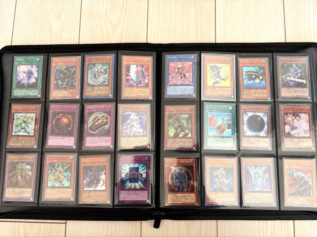 【最終値下げ中】2000枚超！遊戯王カード引退品　レリーフ多数