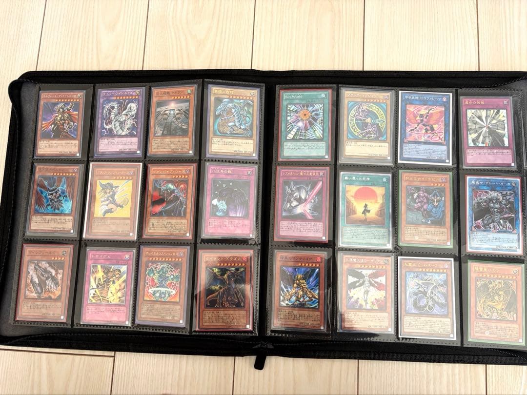 【最終値下げ中】2000枚超！遊戯王カード引退品　レリーフ多数