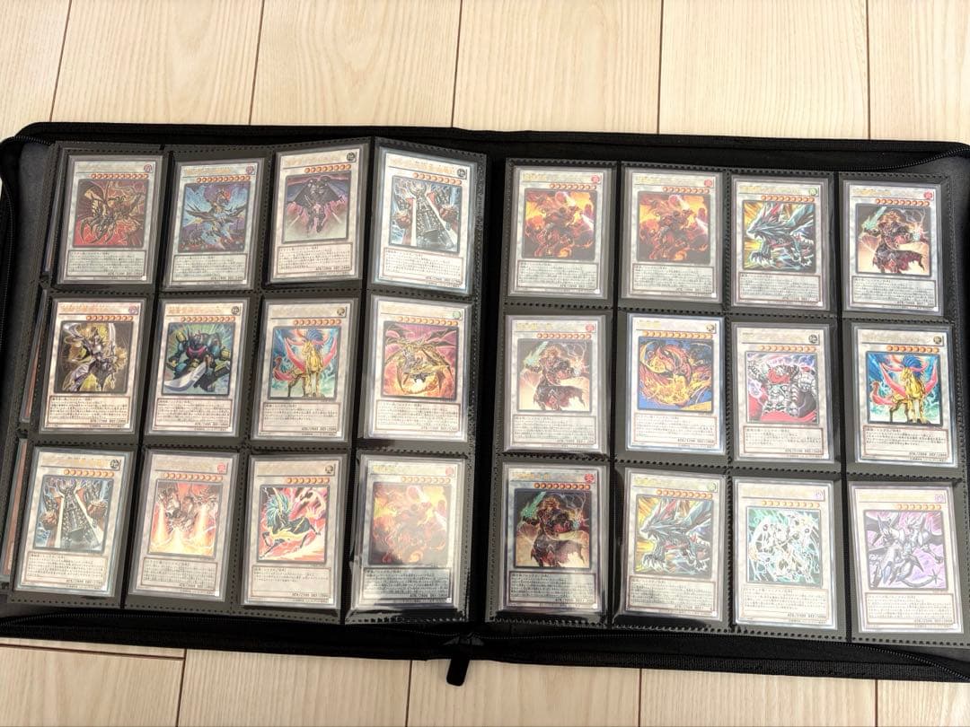 【最終値下げ中】2000枚超！遊戯王カード引退品　レリーフ多数