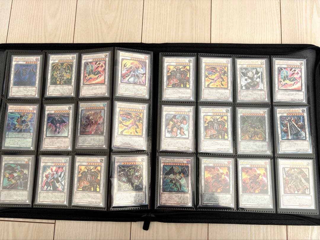 【最終値下げ中】2000枚超！遊戯王カード引退品　レリーフ多数