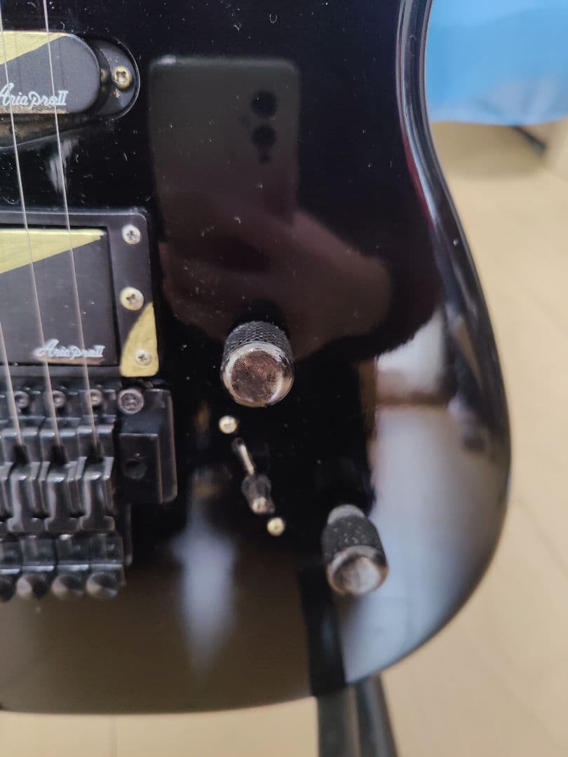 A*P様 aria pro2 the warrior エレキギター フロイドロー