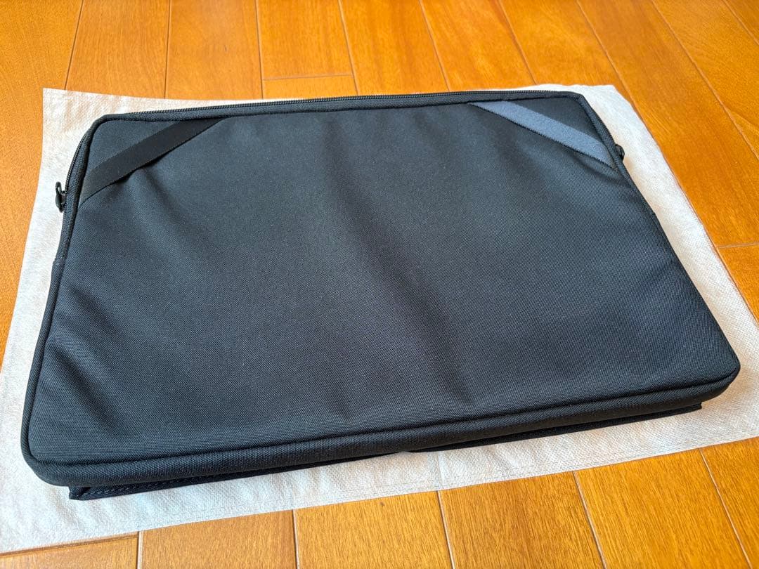 Apple Store限定販売　吉田カバン製スリーブケース