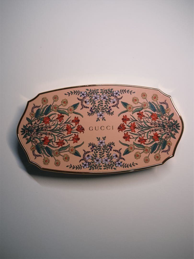 値下げ‼️美品‼️GUCCI アイシャドウパレット 花柄