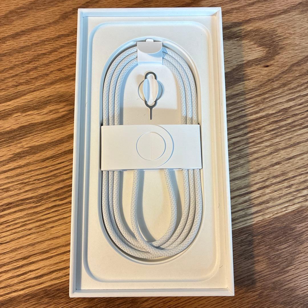 iPhone16e 128GB ブラック SIMフリー 付属品完備